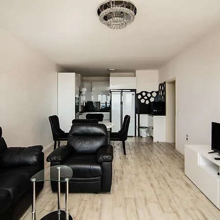 115 Panorama Sea View Apartment